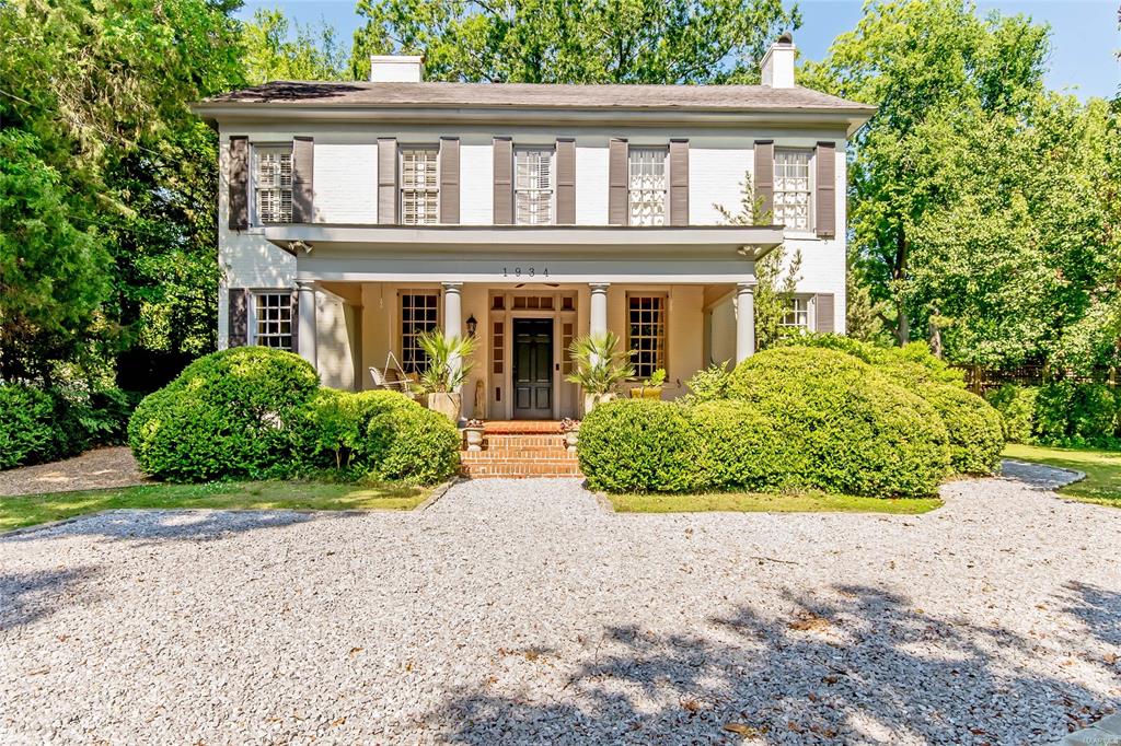 1934 Ridge Ave Fabulous Old Cloverdale Beauty!